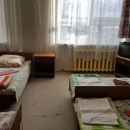 Hostelis